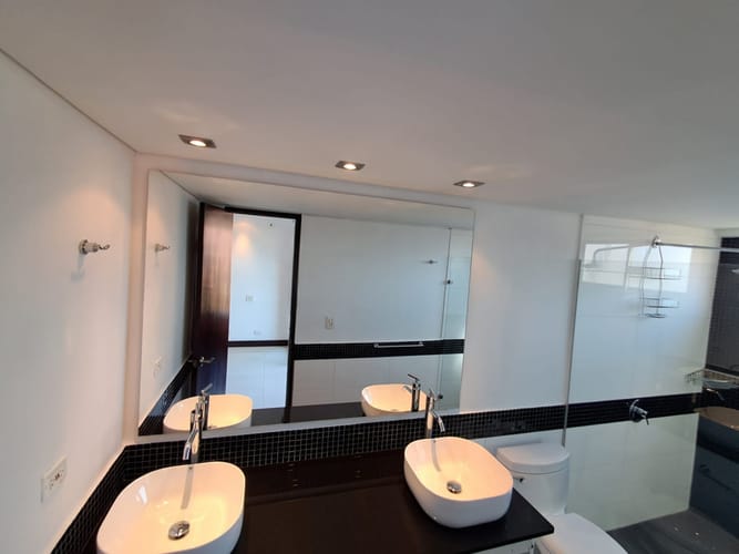 Apartamento en arriendo en El Poblado, Medellín · foto 5 de 8
