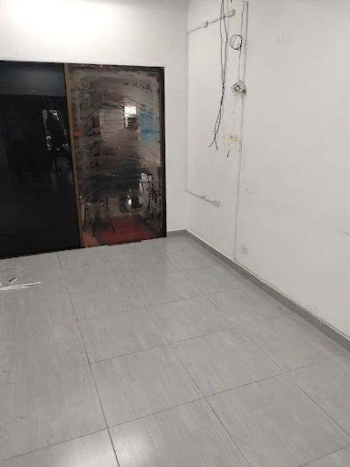 Local en arriendo en Centro Administrativo, Medellín, 12 m² · foto 3 de 5