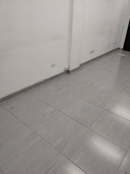 Local en arriendo en Centro Administrativo, Medellín, 12 m² · foto 5 de 5