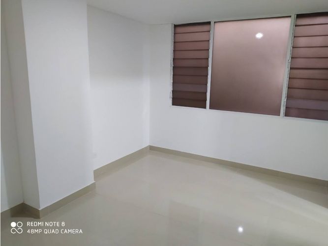 Apartamento de 3 alcobas en venta en Versalles, Cali, 143 m² · foto 4 de 14