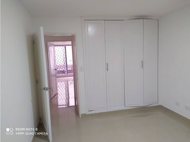Apartamento de 3 alcobas en venta en Versalles, Cali, 143 m² · foto 6 de 14