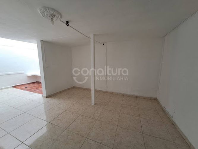 Casa de 3 alcobas en venta en El Paraiso, Bello, 204 m² · foto 11 de 22