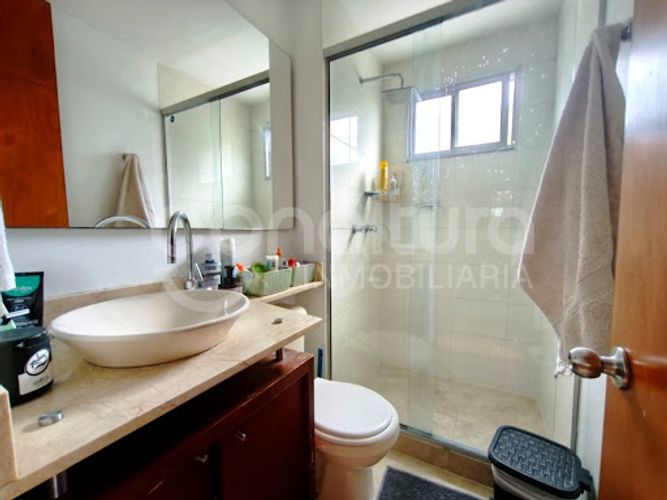 Casa de 3 alcobas en venta en Las Palmas, Medellín, 183 m² · foto 2 de 17