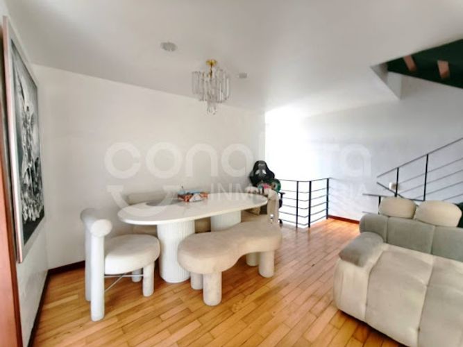 Casa de 3 alcobas en venta en Las Palmas, Medellín, 183 m² · foto 3 de 17
