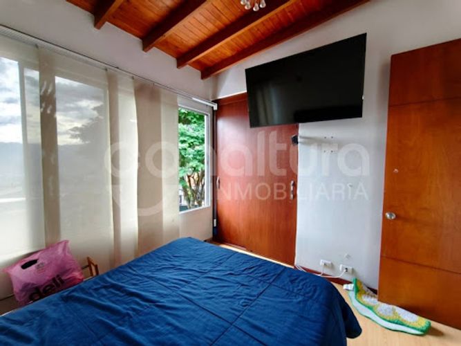 Casa de 3 alcobas en venta en Las Palmas, Medellín, 183 m² · foto 11 de 17