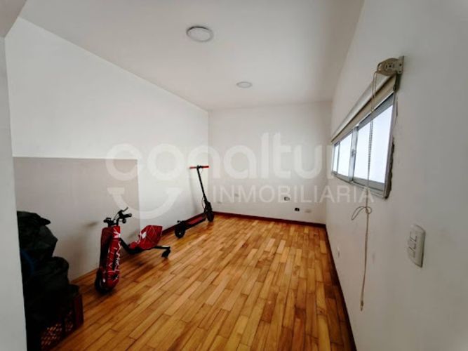 Casa de 3 alcobas en venta en Las Palmas, Medellín, 183 m² · foto 16 de 17