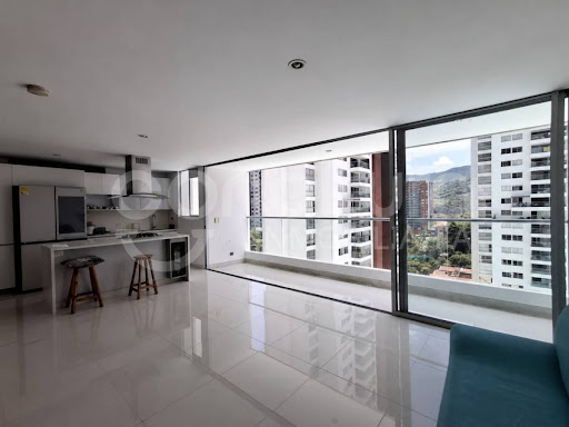Apartamento en venta en Suramérica, Itagüí · foto 3 de 14