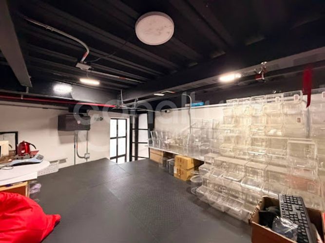 Local en venta en Los Colores, Medellín, 28 m² · foto 7 de 8