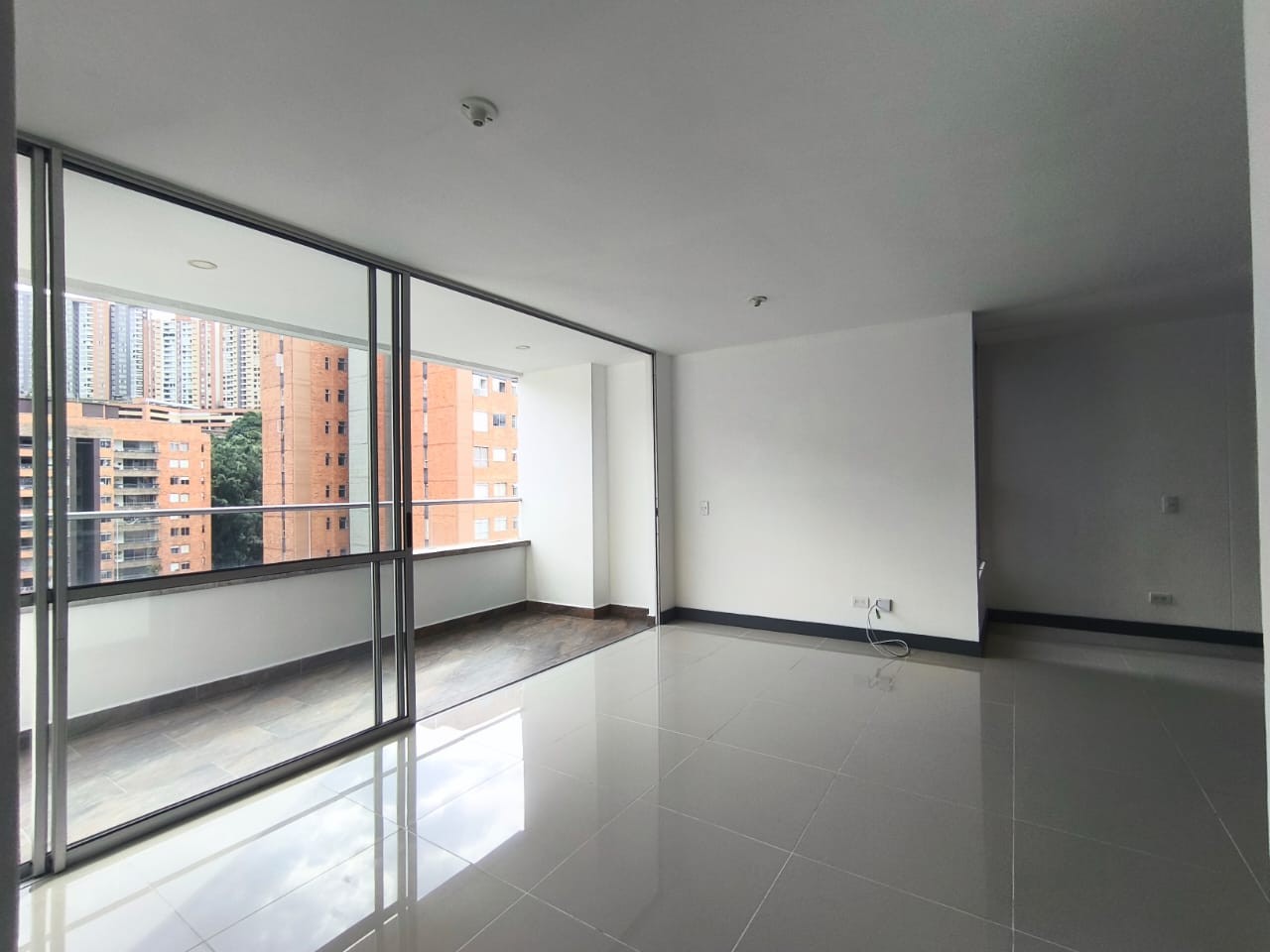 Apartamento en venta en Señorial, Envigado · foto 2 de 24