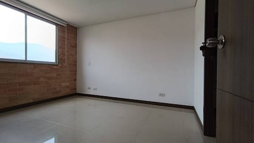 Apartamento de 3 alcobas en arriendo en La Doctora, Sabaneta, 87 m² · foto 5 de 19