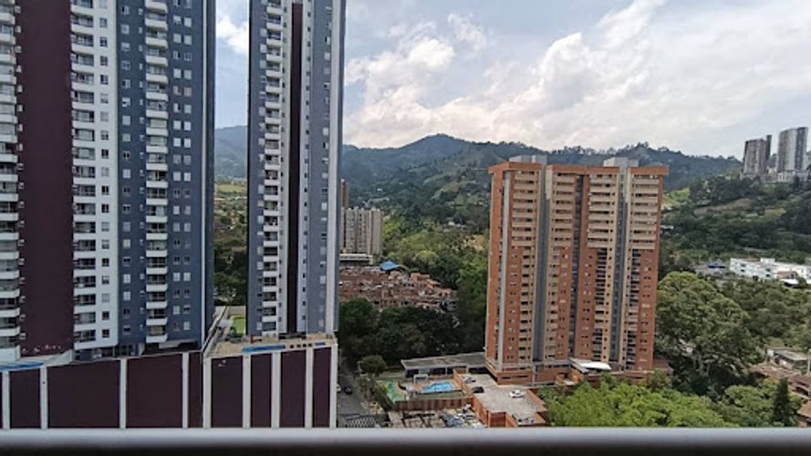 Apartamento de 3 alcobas en arriendo en La Doctora, Sabaneta, 87 m² · foto 18 de 19