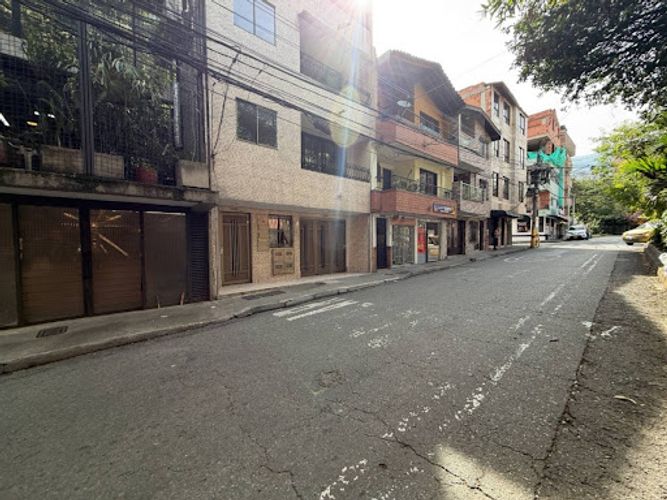 Local en arriendo en San Jose, Envigado, 27 m² · foto 10 de 10