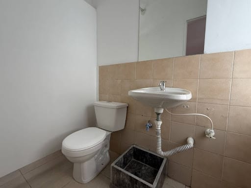 Bodega en arriendo en Guayabal, Medellín, 160 m² · foto 8 de 9