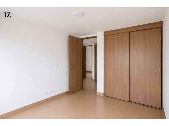 Apartamento de 3 alcobas en venta en La Doctora, Sabaneta, 84 m² · foto 7 de 18