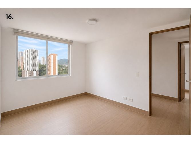 Apartamento de 3 alcobas en venta en La Doctora, Sabaneta, 84 m² · foto 8 de 18