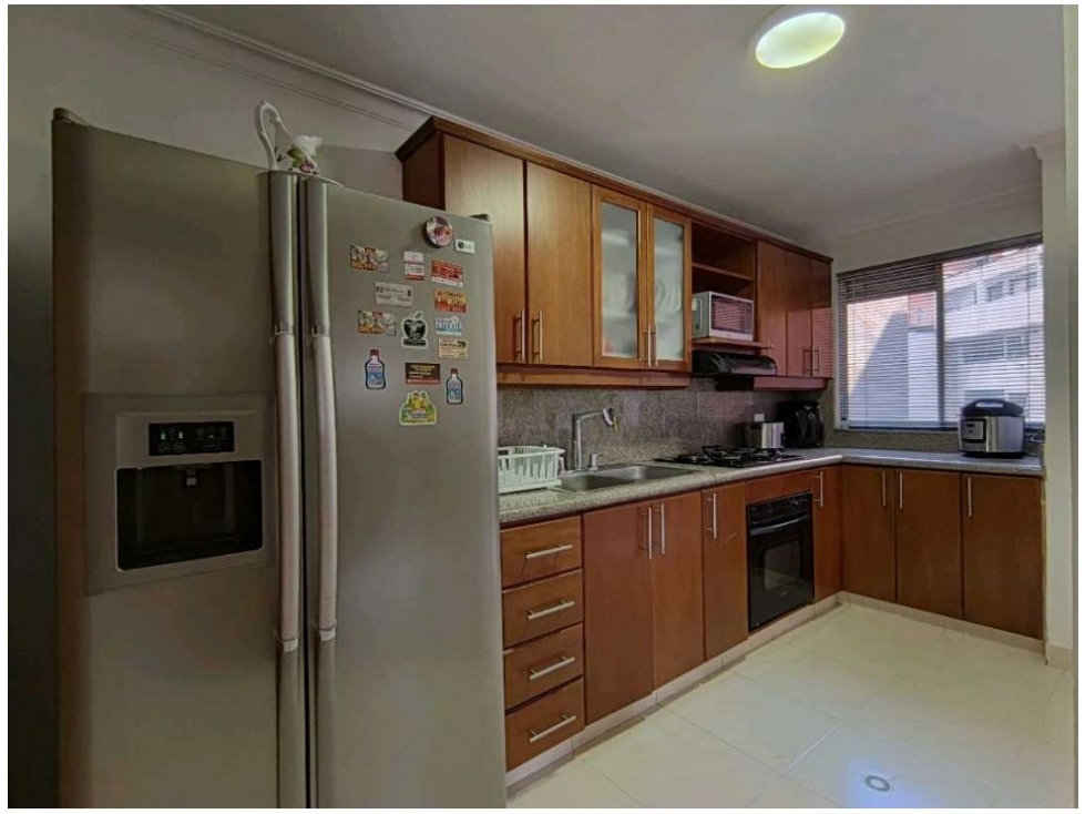 Apartamento de 3 alcobas en venta en Las Acacias, Medellín, 133 m² · foto 7 de 16
