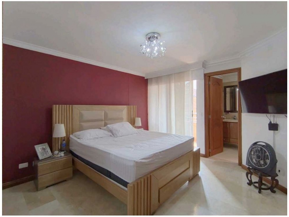 Apartamento de 3 alcobas en venta en Las Acacias, Medellín, 133 m² · foto 8 de 16