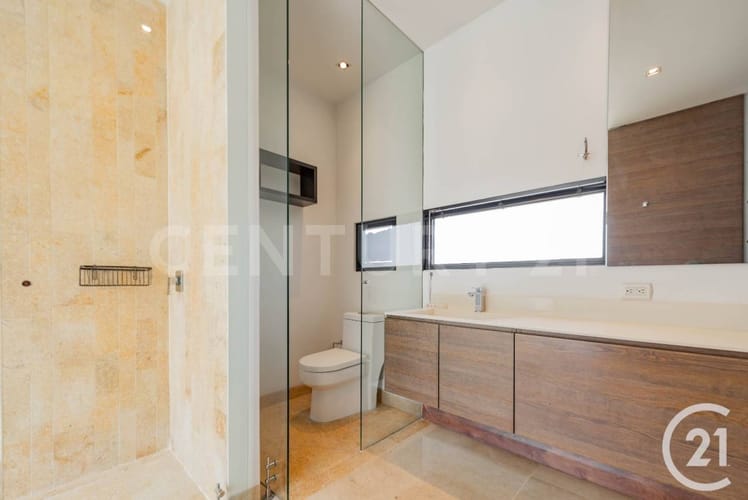 Apartamento de 2 alcobas en arriendo en San Lucas, Medellín, 100 m² · foto 8 de 16