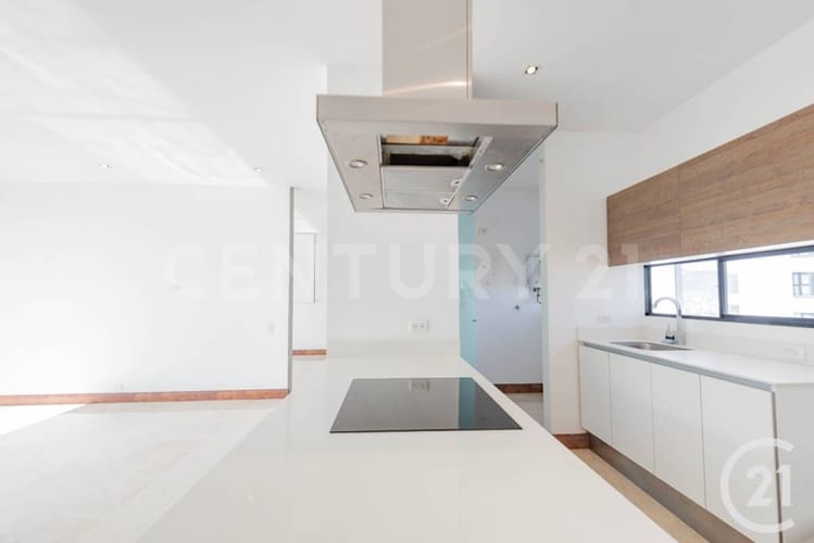 Apartamento de 2 alcobas en arriendo en San Lucas, Medellín, 100 m² · foto 14 de 16