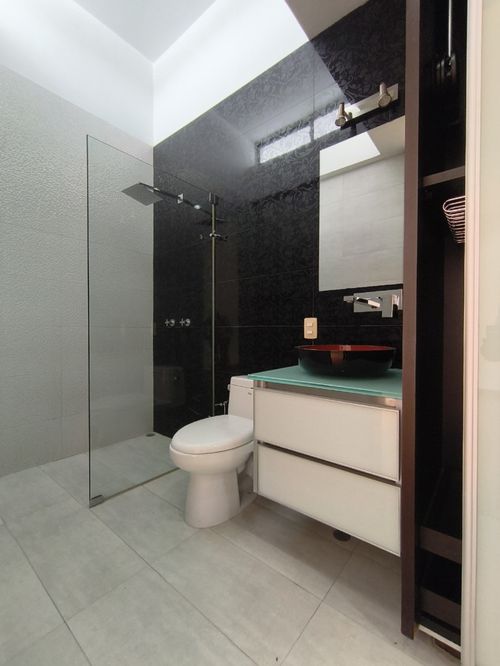 Casa de 5 alcobas en venta en La Riviera, Cúcuta, 350 m² · foto 12 de 19