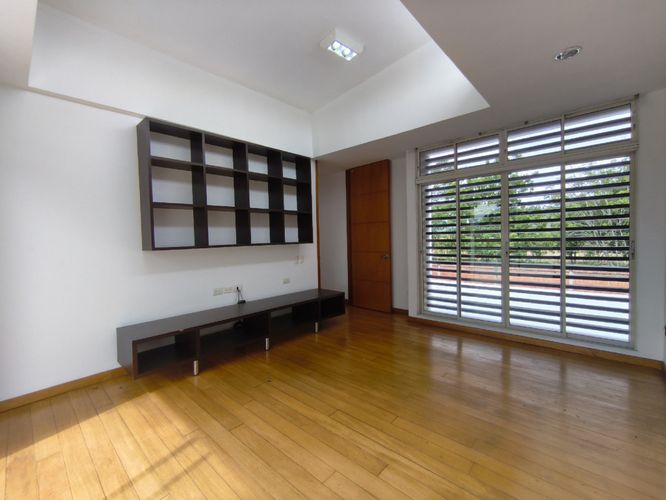 Casa de 5 alcobas en venta en La Riviera, Cúcuta, 350 m² · foto 17 de 19