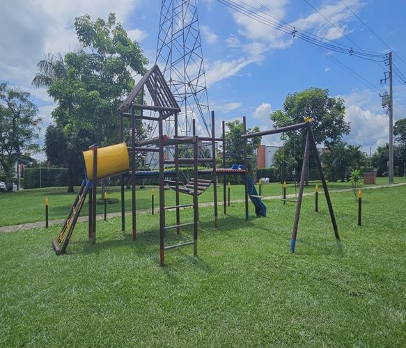 Casa de 3 alcobas en venta en Las Mercedes, Jamundí, 228 m² · foto 23 de 24