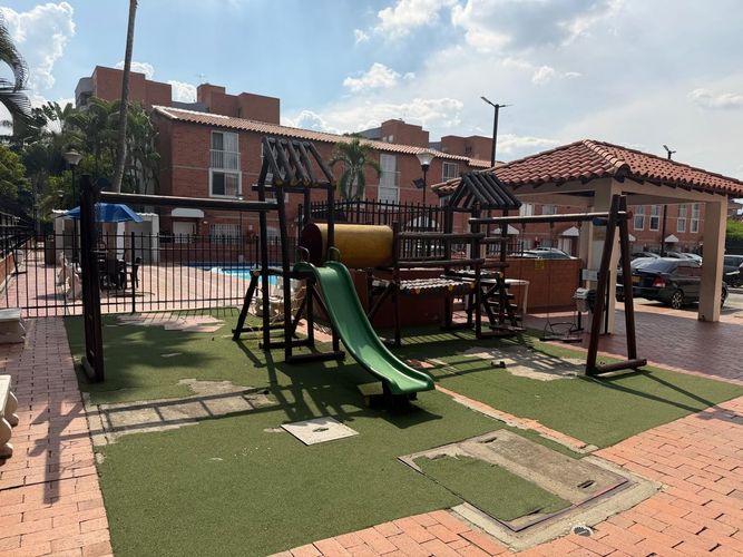 Casa de 4 alcobas en venta en El Ingenio, Cali, 105 m² · foto 11 de 14