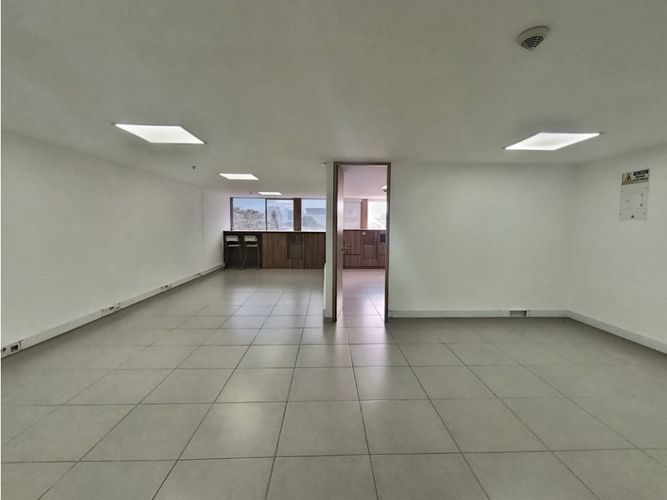 Oficina en venta en Laureles, Medellín, 75 m² · foto 2 de 12