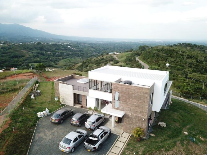 Casa de 4 alcobas en venta en San Antonio, Jamundí, 1735 m² · foto 6 de 24