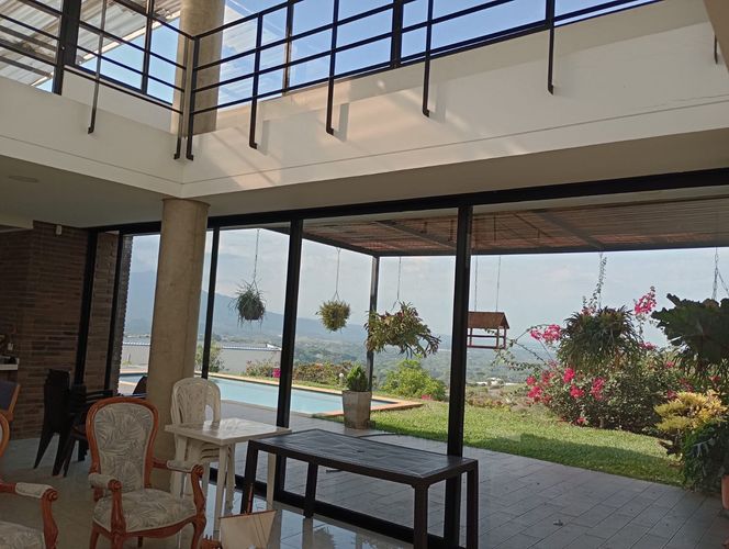 Casa de 4 alcobas en venta en San Antonio, Jamundí, 1735 m² · foto 8 de 24