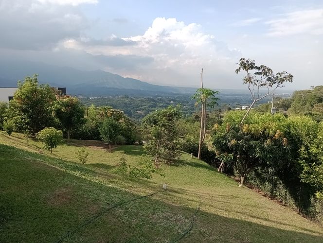 Casa de 4 alcobas en venta en San Antonio, Jamundí, 1735 m² · foto 15 de 24