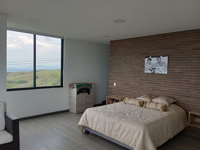 Casa de 4 alcobas en venta en San Antonio, Jamundí, 1735 m² · foto 17 de 24
