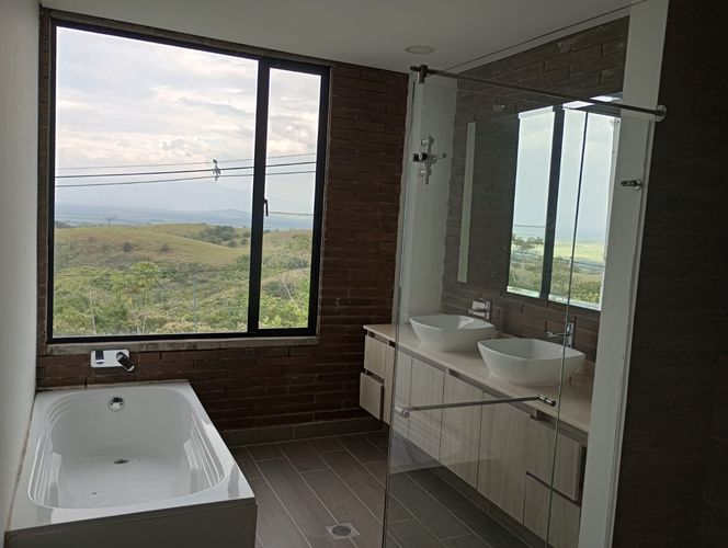 Casa de 4 alcobas en venta en San Antonio, Jamundí, 1735 m² · foto 21 de 24