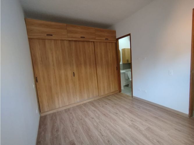 Apartamento de 2 alcobas en venta en Fontibon, Medellín, 64 m² · foto 4 de 10
