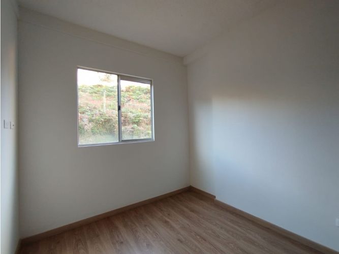 Apartamento de 2 alcobas en venta en Fontibon, Medellín, 64 m² · foto 5 de 10
