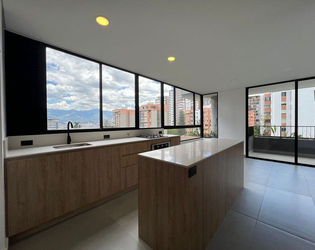 Apartamento de 2 alcobas en arriendo en El Poblado, Medellín, 88 m² · foto 6 de 16