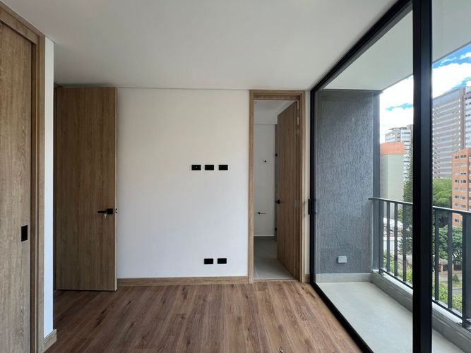 Apartamento de 2 alcobas en arriendo en El Poblado, Medellín, 88 m² · foto 12 de 16