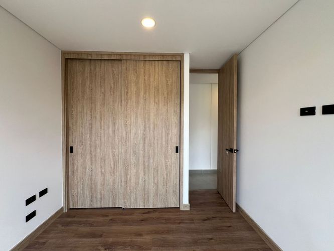 Apartamento de 2 alcobas en arriendo en El Poblado, Medellín, 88 m² · foto 10 de 16