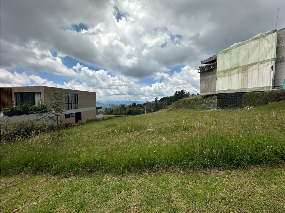 Land in El Poblado (1215 m²) for Sale - 2