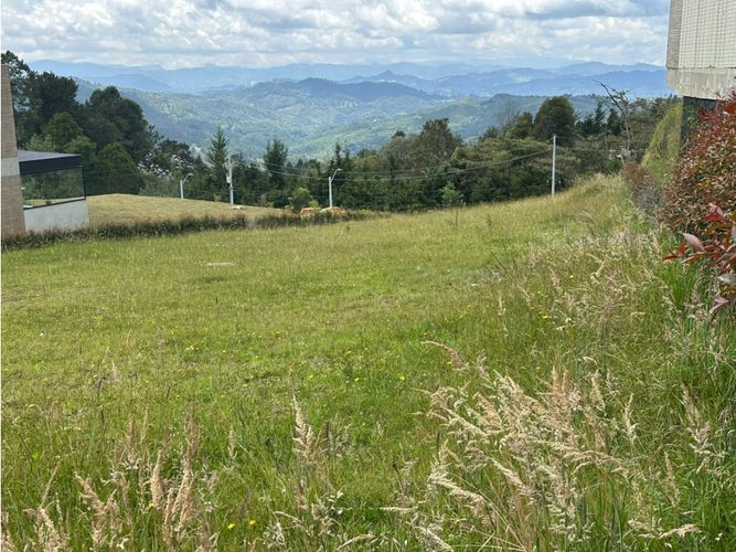 Lote en venta en El Poblado, Envigado, 1215 m² · foto 6 de 7