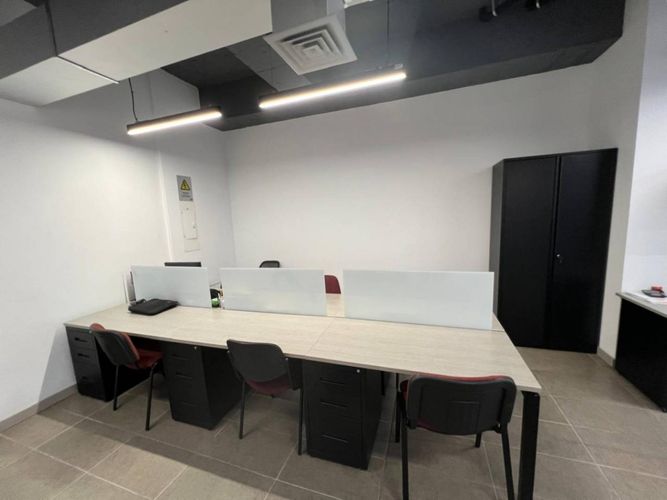 Oficina en arriendo en Las Palmas, Medellín, 245 m² · foto 5 de 21