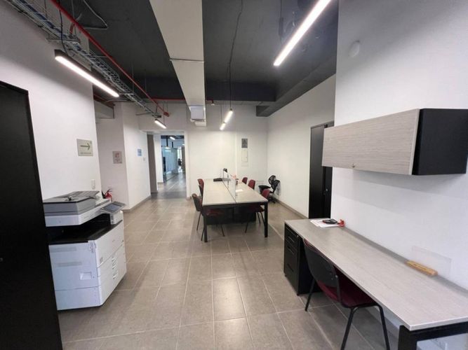 Oficina en arriendo en Las Palmas, Medellín, 245 m² · foto 9 de 21