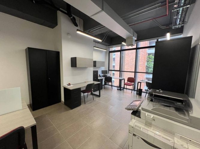 Oficina en arriendo en Las Palmas, Medellín, 245 m² · foto 4 de 21