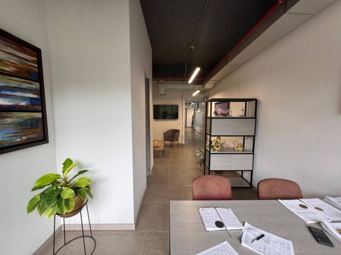 Oficina en arriendo en Las Palmas, Medellín, 245 m² · foto 15 de 21