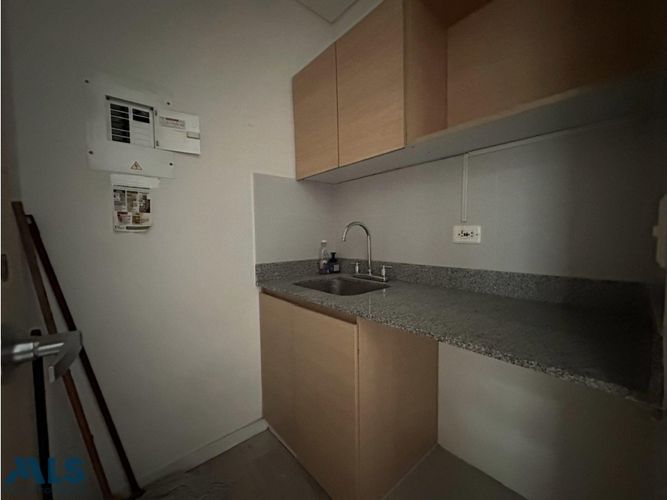 Oficina en venta en Manila, Medellín, 50 m² · foto 10 de 11