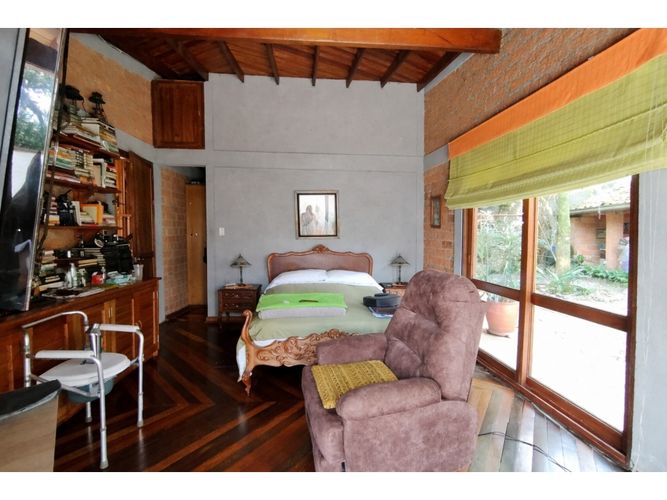 Casa de 5 alcobas en venta en San Jose, La Estrella, 257 m² · foto 10 de 14