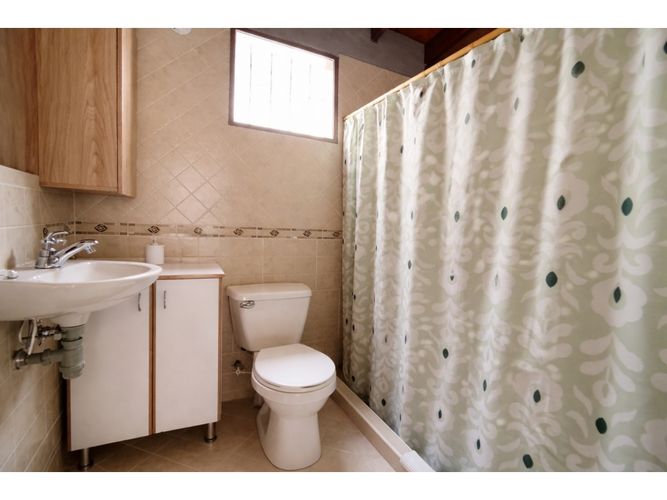 Casa de 5 alcobas en venta en San Jose, La Estrella, 257 m² · foto 11 de 14