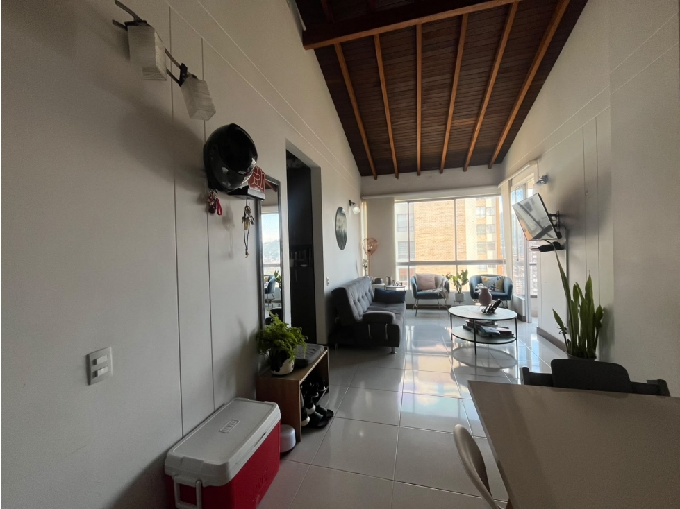 Apartamento en venta en El Esmeraldal, Envigado · foto 2 de 17