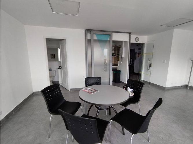 Oficina en venta en La Aguacatala, Medellín, 40 m² · foto 3 de 7