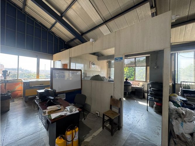 Bodega en venta en San Fernando, Medellín, 522 m² · foto 13 de 23